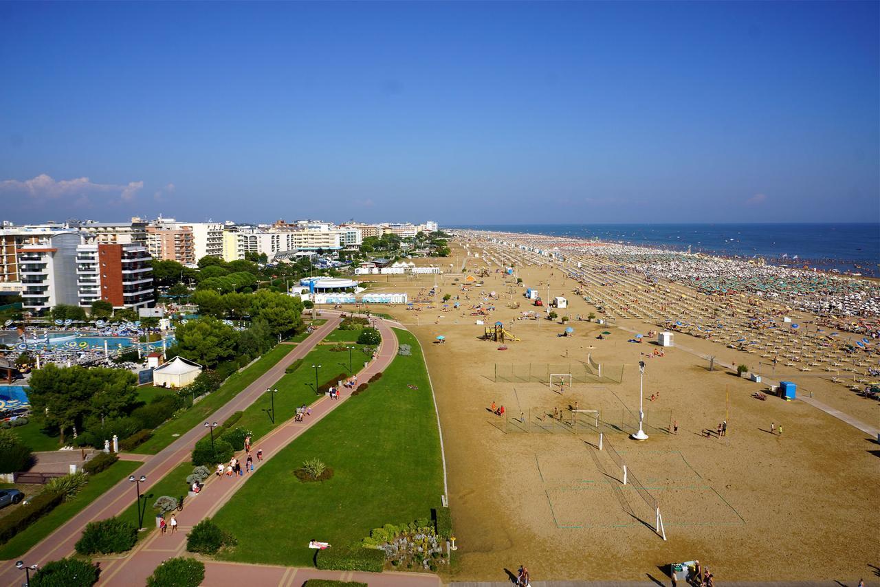 Ivana Belmare Apartaments Bibione Buitenkant foto