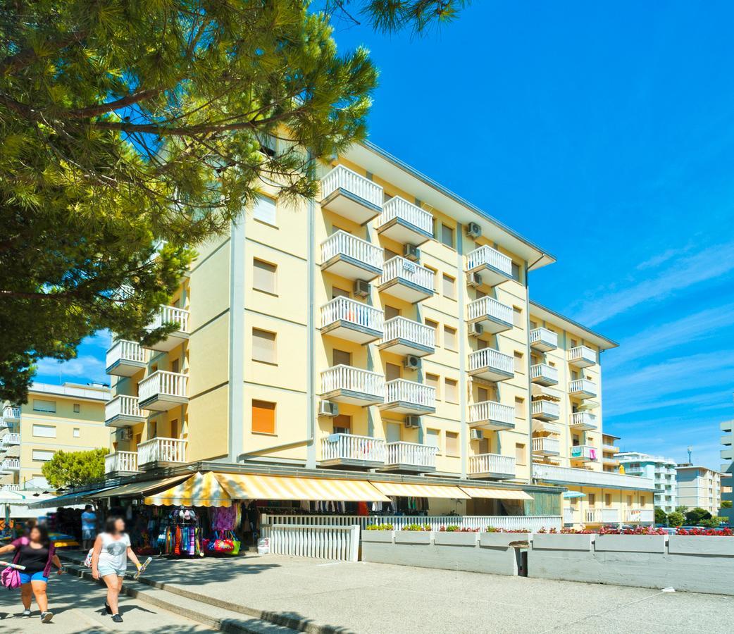 Ivana Belmare Apartaments Bibione Buitenkant foto